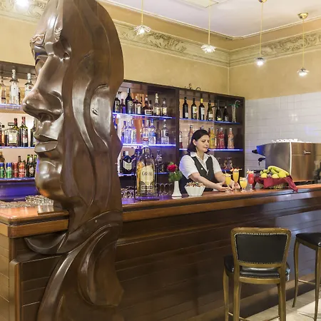 Rosa Hotel