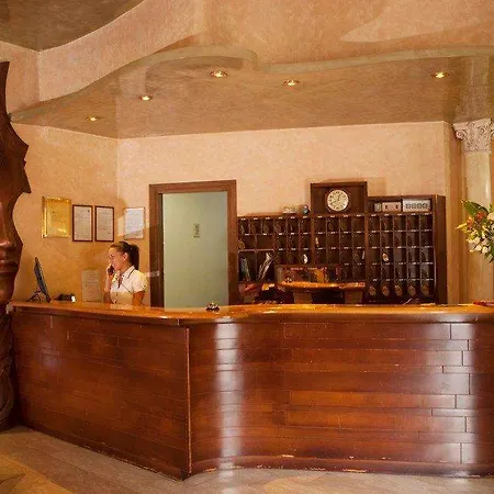 Rosa 3* Rome