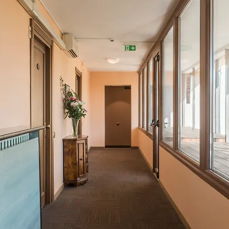 Rosa Otel 3*