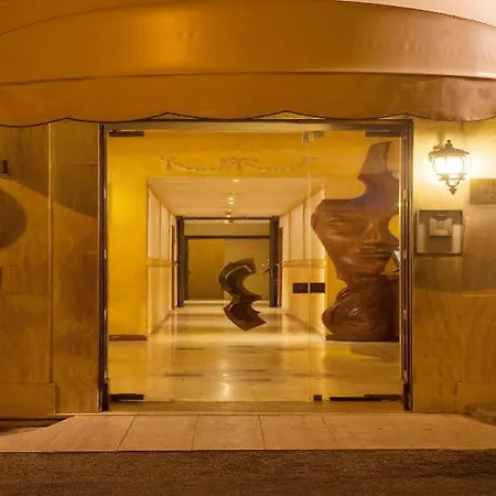 Rosa Hotel 3*