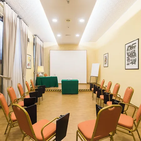 ローザ ホテル 3*